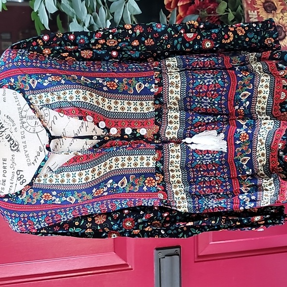 Lace Up V-Neck Blouse - Picture 6 of 11